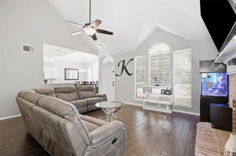 554 Continental Drive, Lewisville, TX 75067 — photo 2