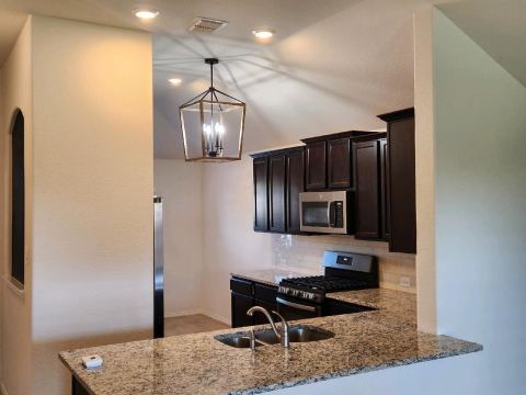 601 Saguaro Drive, Fort Worth, TX 76052 — photo 3