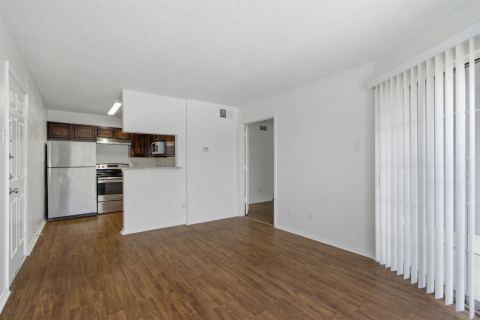 18333 Roehampton Drive 1323, Dallas, TX 75252 — photo 2