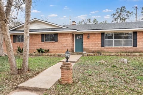 2208 Lake Forest Drive, Waco
