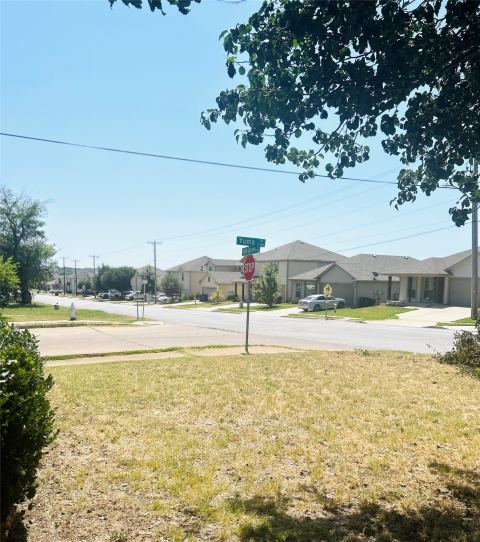 1355 Glen Garden Drive, Fort Worth, TX 76104 — photo 3