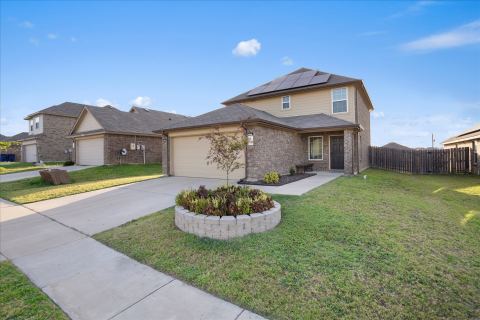 1604 Blue Jay Drive, Ennis, TX 75119 — photo 2