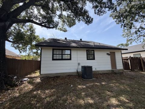 1312 E Collin Street, Corsicana, TX 75110 — photo 2