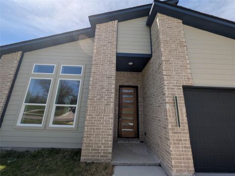 1890 JOHNSON Street, Greenville, TX 75401 — photo 3