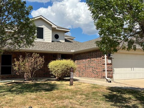 2800 Redwood Street, Royse City