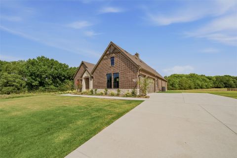 1460 Julian Drive, Van Alstyne, TX 75495 — photo 3