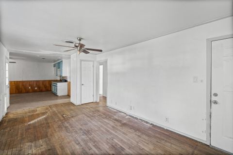 756 Thomas Avenue, Hurst, TX 76053 — photo 2