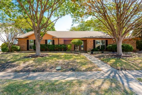 203 Trailridge Drive, Richardson