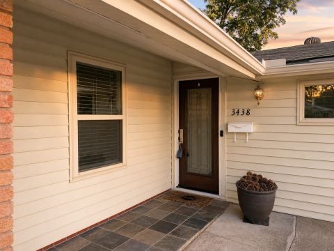 3438 Princeton Drive, Irving, TX 75062 — photo 2