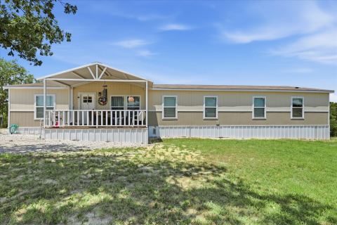193 Firefly Drive, Springtown, TX 76082 — photo 2