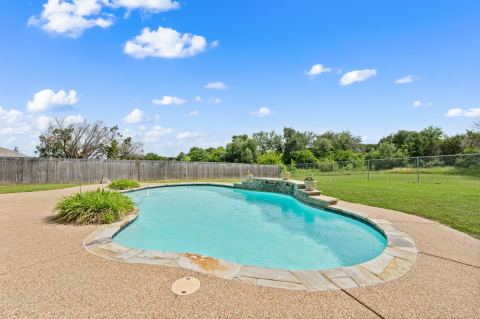 4000 Goliad Drive, Granbury, TX 76048 — photo 2