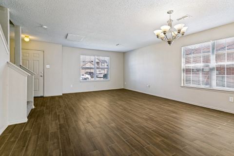 4721 Palm Ridge Drive, Fort Worth, TX 76133 — photo 2