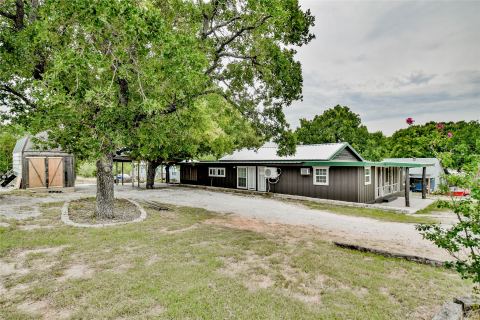 5711 Flint Drive, Granbury, TX 76048 — photo 3