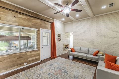 1500 Sunnyslope Drive, Carrollton, TX 75007 — photo 2