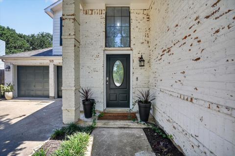 519 Fox Creek Court, Denton, TX 76209 — photo 3