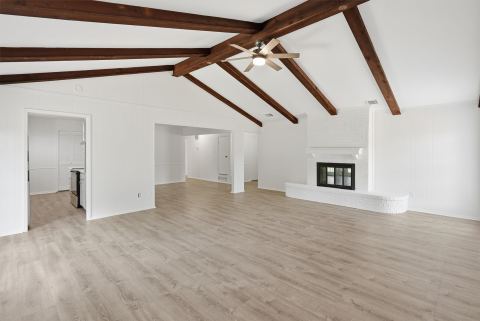 6106 Laredo Court, Granbury, TX 76049 — photo 2