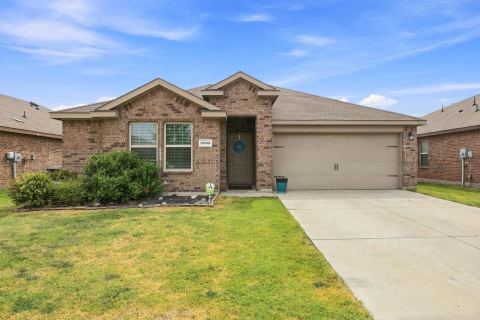 2908 Royal Acres, Denton