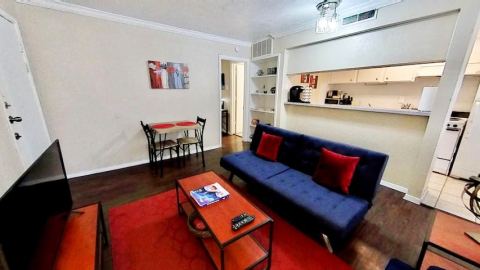 4040 Brown Street 8, Dallas, TX 75219 — photo 2