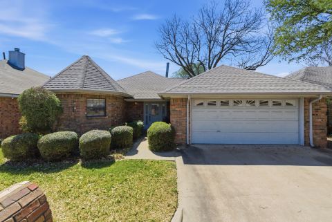 1702 Sully Court, Stephenville, TX 76401 — photo 2