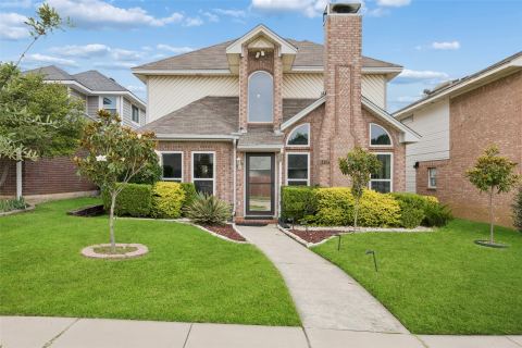 1407 Ranchview Court, Carrollton