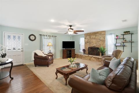 525 W 3rd Street, Kennedale, TX 76060 — photo 2