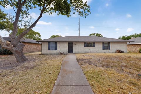 214 Buffalo Creek Drive, Waxahachie, TX 75165 — photo 2