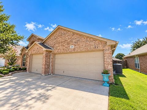 5805 Ozark Drive, Fort Worth