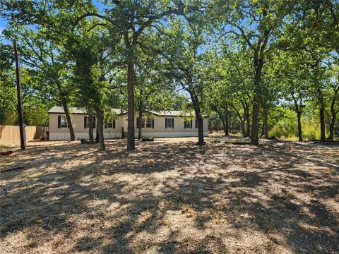 109 Summers Circle, Azle