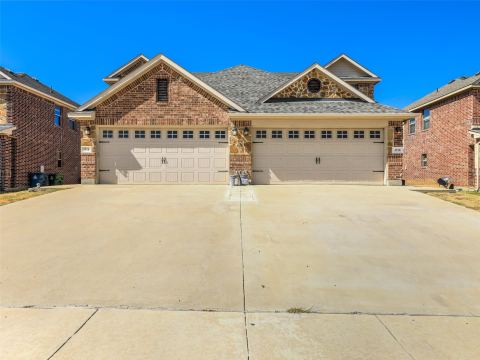 4916 Villas Drive 4916, Sanger, TX 76266 — photo 2
