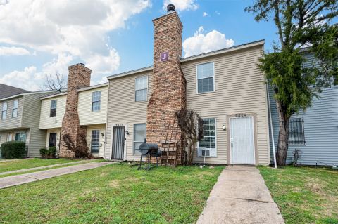 9459 Olde Village Court, Dallas, TX 75227 — photo 2