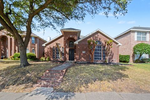 736 Fairlawn Street, Allen