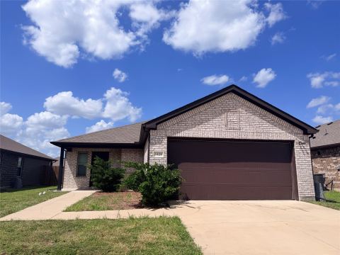 1428 Warringwood Drive, Greenville, TX 75402 — photo 2