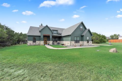 301 Sharla Smelley Road, Weatherford, TX 76088 — photo 2