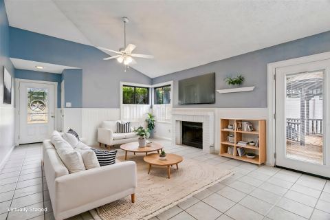 657 Prairie Dell Street, Lewisville, TX 75067 — photo 2