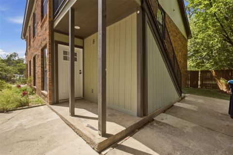 908 Isbell Road B, Fort Worth, TX 76114 — photo 2