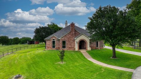 398 J O Junge Road, Cleburne, TX 76033 — photo 3