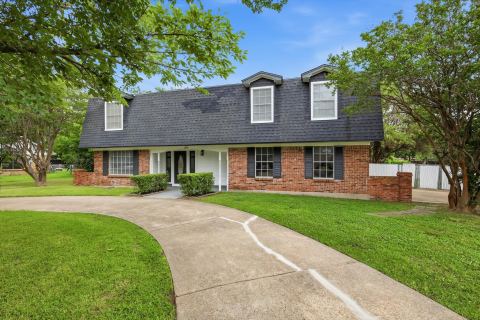 300 Leighton Drive, Terrell, TX 75160 — photo 3