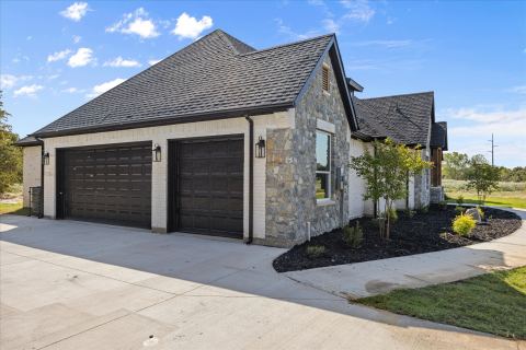 2057 Glenhollow Drive, Weatherford, TX 76088 — photo 2