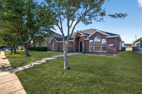 2221 Bridle Path Drive, Lancaster, TX 75146 — photo 3
