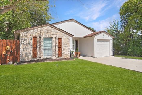 2111 Sharpshire Lane, Arlington, TX 76014 — photo 2