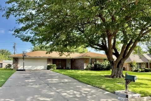 301 Bluebonnet Street, Stephenville
