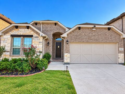 2061 St Andrews Way, Argyle