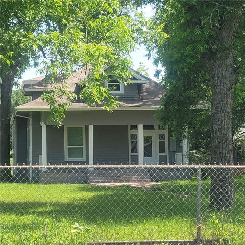 1325 W 13th Avenue, Corsicana, TX 75110 — photo 2