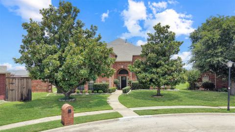 3936 Gillespie Drive, Carrollton, TX 75010 — photo 2