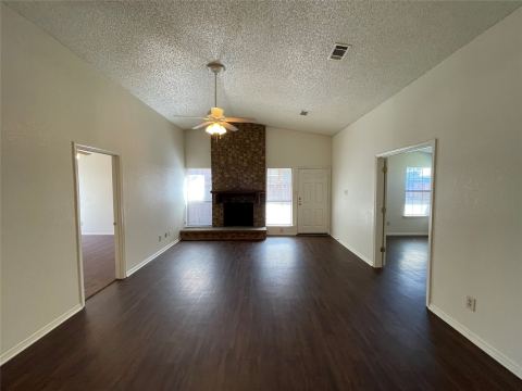 1708 Carrington Drive, Glenn Heights, TX 75154 — photo 2
