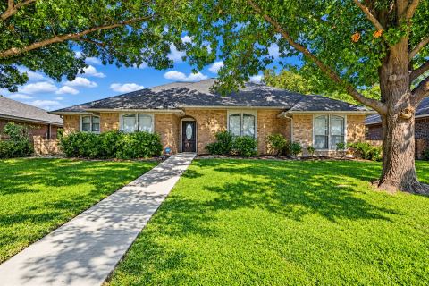 1919 Camden Way, Carrollton