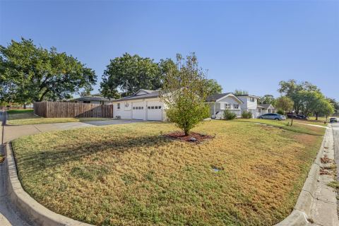 8001 Clark Street, North Richland Hills, TX 76180 — photo 3