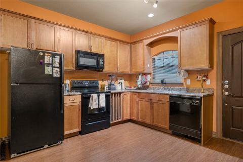 2410 S 2nd Street 845, Waco, TX 76706 — photo 3