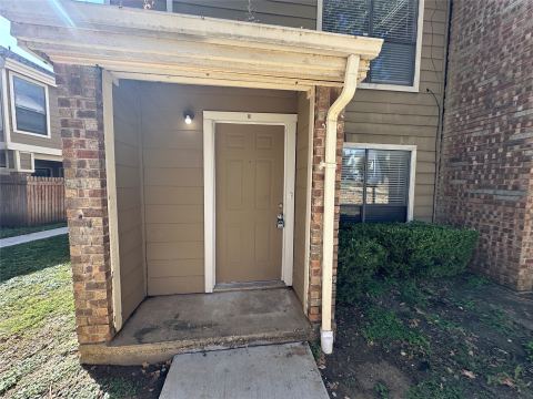 2119 Park Willow Lane B, Arlington, TX 76011 — photo 2