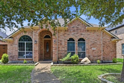 13875 Valley Mills Drive, Frisco